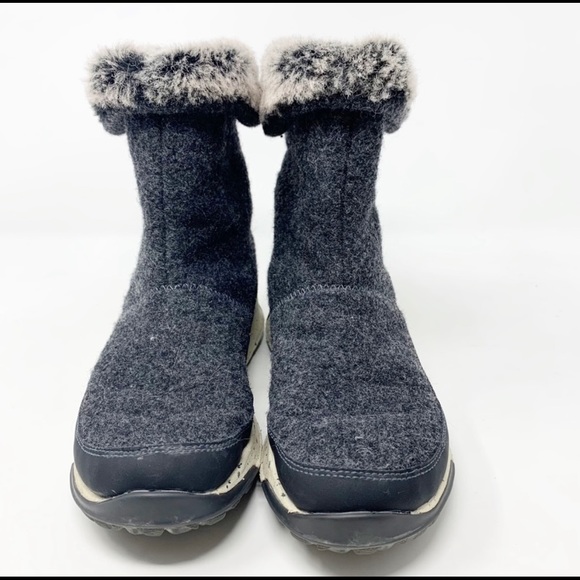 CHACO Borealis Wool Waterproof Mid Pull-On Boot Winter, Charcoal Sz 7 - Picture 2 of 7